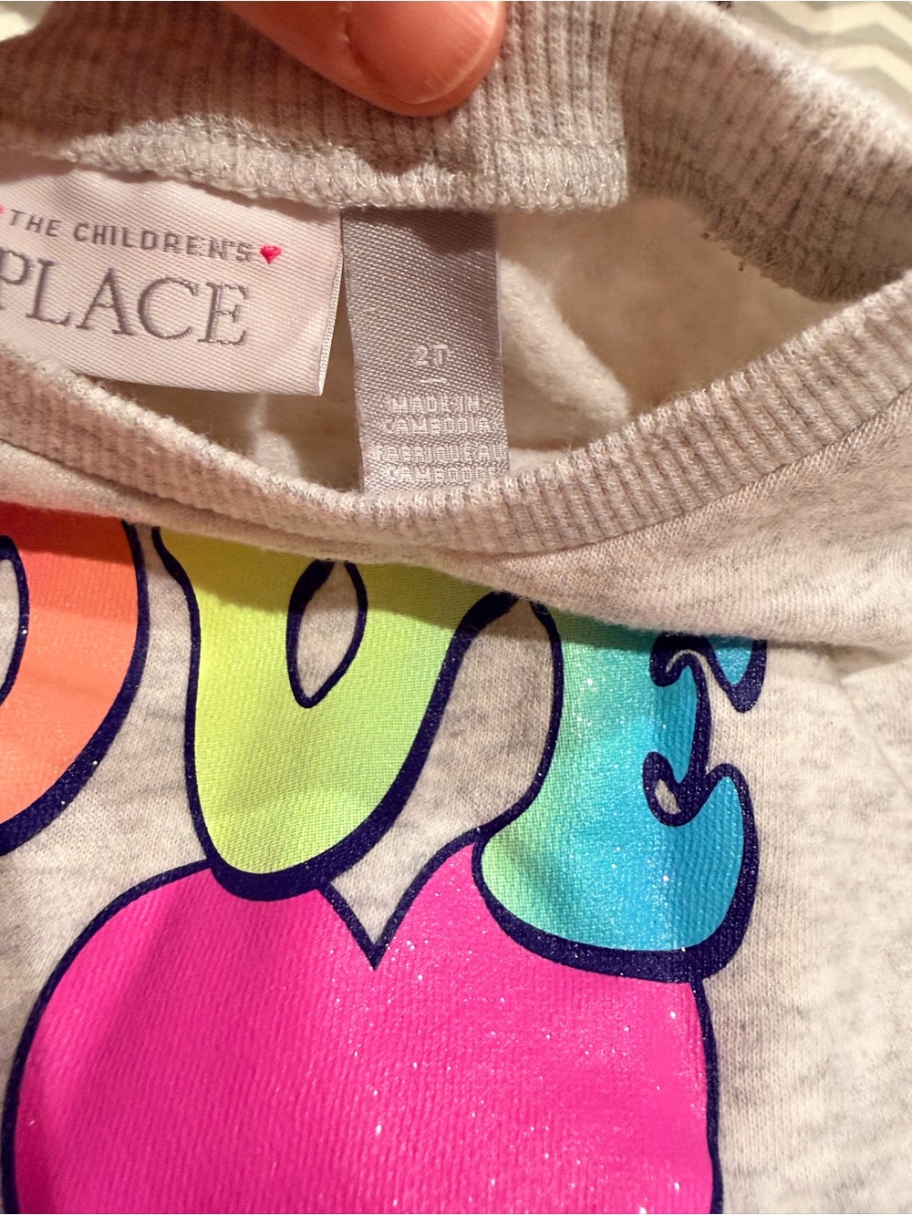 Children’s Place toddler girl love sweat outfit - Picture 3 of 3